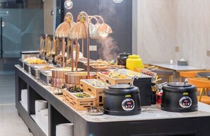 Petit déjeuner buffet compris tous les jours