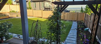 Private south-facing suite with a full bathroom and fully equipped kitchen.