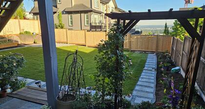 Private south-facing suite with a full bathroom and fully equipped kitchen.