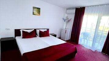 Standard Room, Balcony, Garden View | Free WiFi