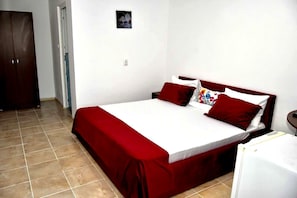 Habitación estándar, balcón, vista al jardín | Wifi gratis 
