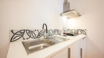 Fridge, microwave, coffee/tea maker