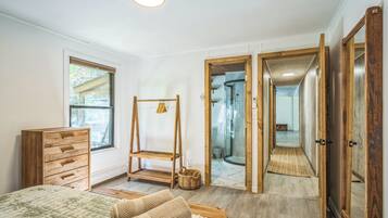 3 soveværelser, skrivebord, gratis Wi-Fi, sengetøj