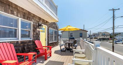 Sunshine on Leeward - 4 bed 2 bath -Single Family Home in Beach Haven