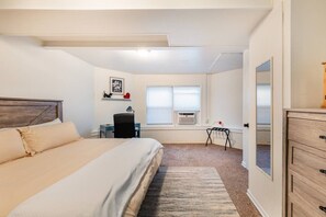 Desk, iron/ironing board, travel cot, WiFi