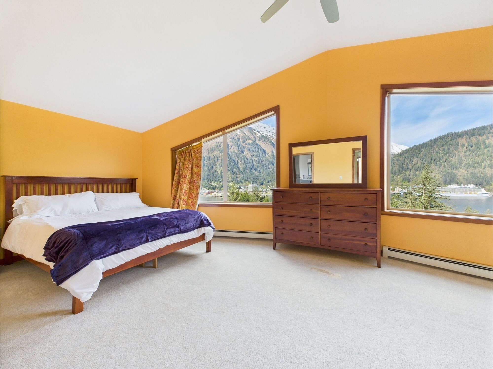 Juneau Escape | Ocean Views, Deck & Soaking Tub - ジュノー, AK