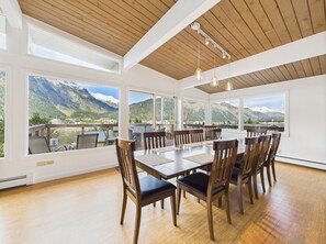 Dining - Admiral’s View | Panoramic Views, Family Friendly (Juneau)