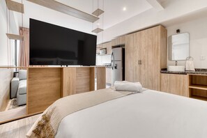 1 chambre, fer et planche à repasser, lit de bébé portatif, Wi-Fi