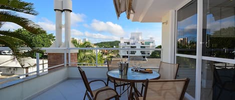 Apartemen | Tempat makan outdoor