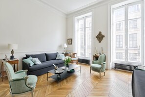 Fernseher