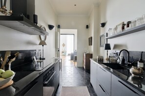 Fridge, microwave, oven, dishwasher