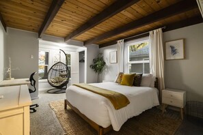 مكتب ومكواة/لوح كي وواي فاي