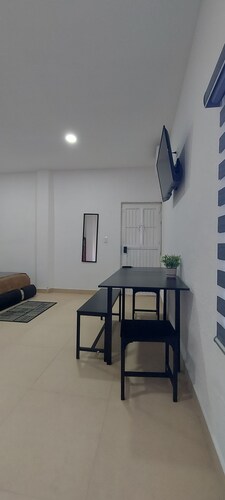 Inmueble con 4 habitaciones independientes, con aire acondicionado y wifi