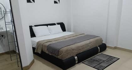 Inmueble con 4 habitaciones independientes, con aire acondicionado y wifi