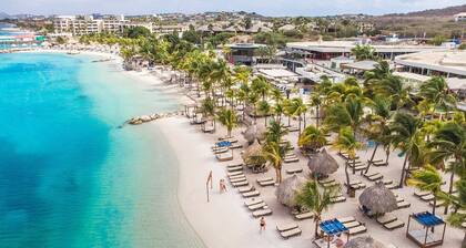 Luxus und großes Apartment mit direktem Zugang zum Pool/Strand am Mambo Beach