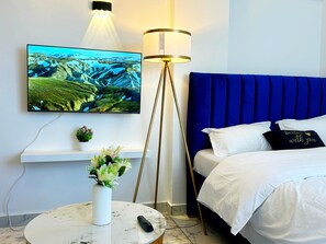 1 soverom, skrivebord, strykejern/-brett og wi-fi