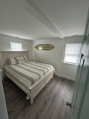 2 bedrooms, iron/ironing board, free WiFi