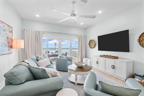 Townhome, Multiple Beds (Salty Sisters) | Living area