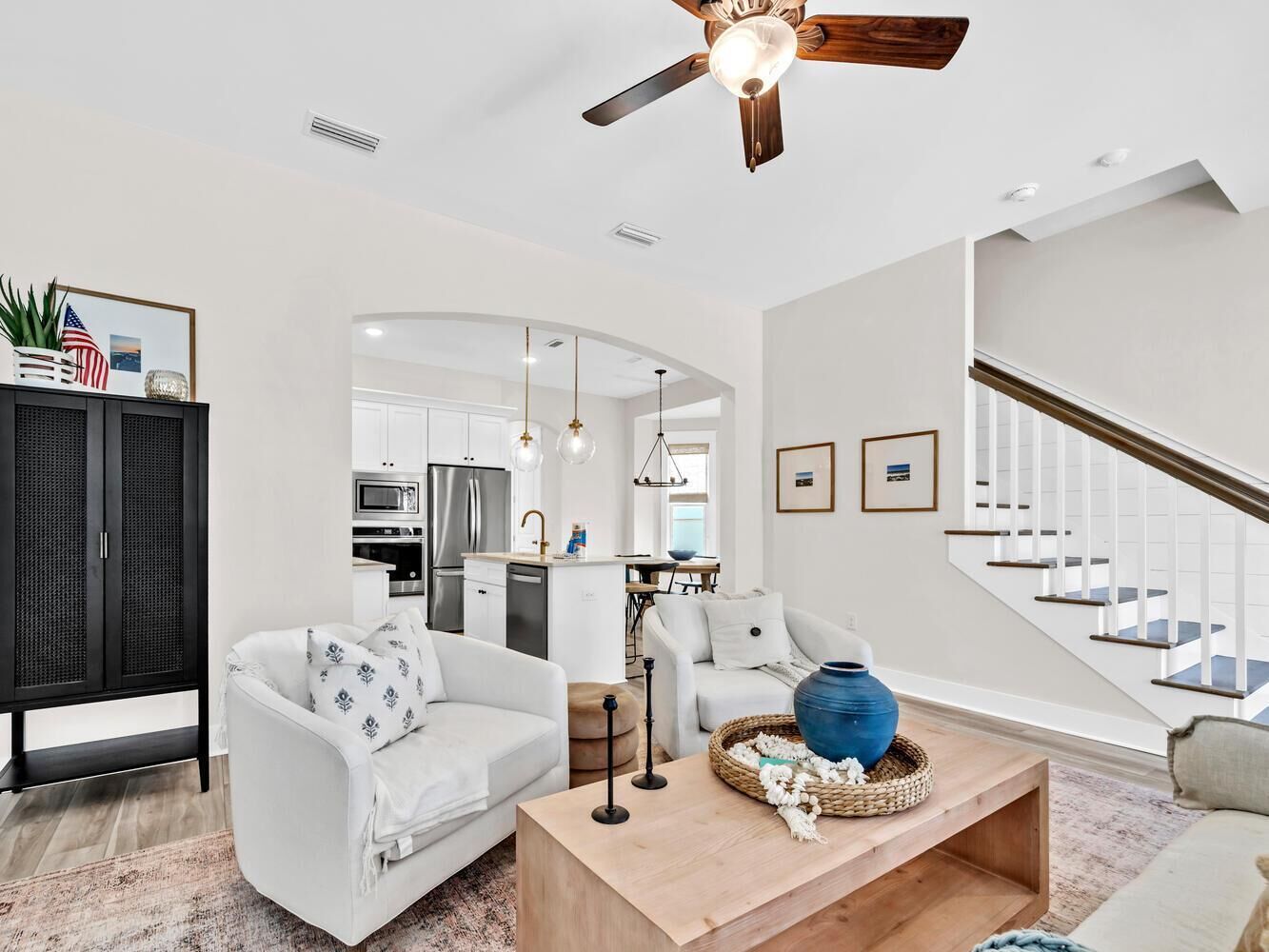 House, Multiple Beds (30A Magical Place) | Living area