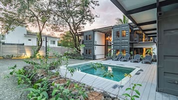 Bagian depan properti