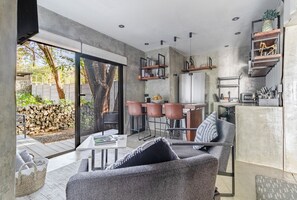 43-inch Smart TV with digital channels