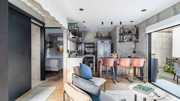 Design Apartment, 2 Bedrooms, Patio, Pool View | Living area