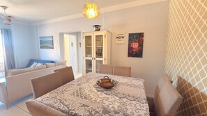 Apartment | Dining