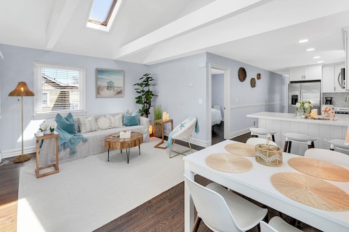 2 bedroom + den on the Jersey Shore, Lake Como with AC, WiFi, BBQ and Fire Pit