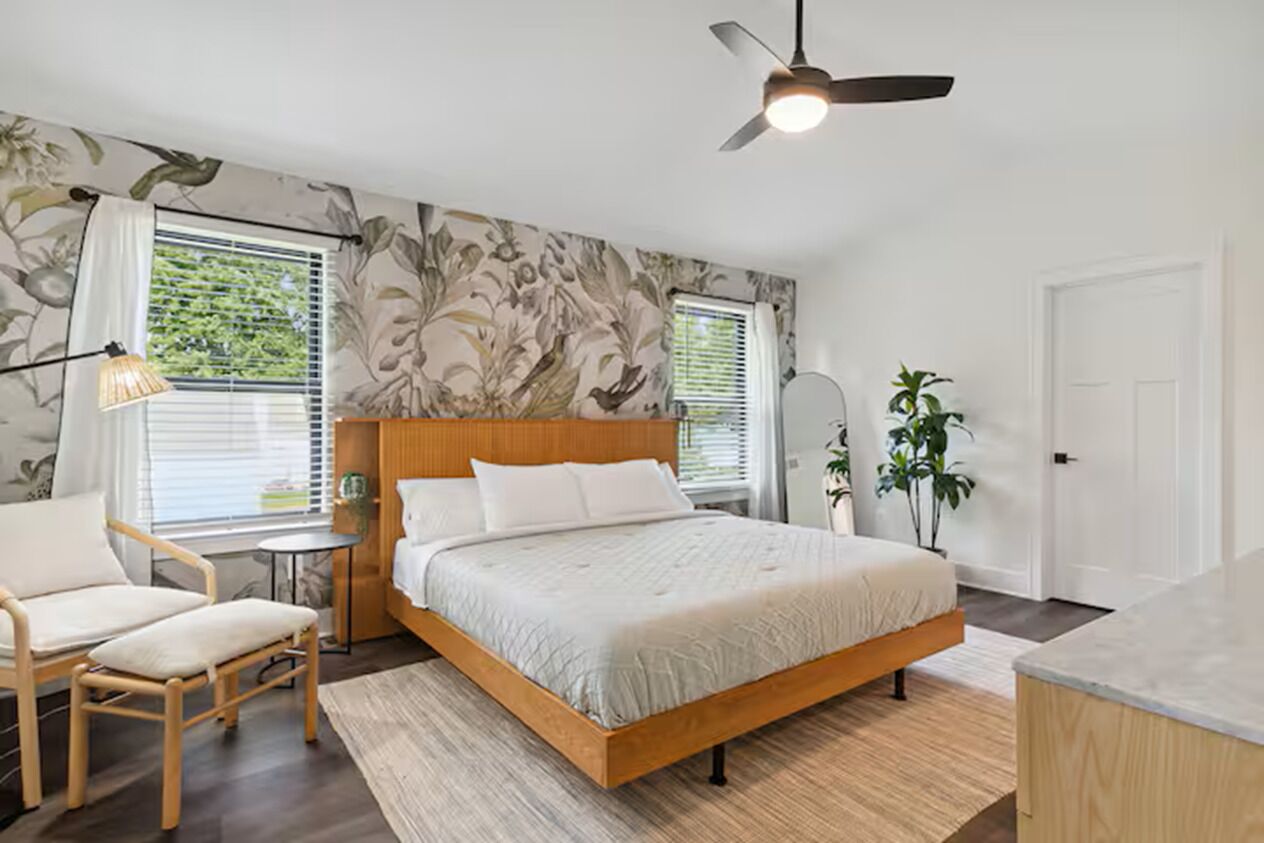 4 bedrooms, WiFi, bed sheets