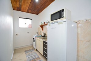 Apartment | Private kitchen - Residencial Maricota (Florianopolis)