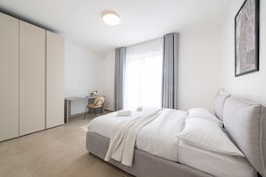 1 slaapkamer, een strijkplank/strijkijzer, gratis wifi, beddengoed