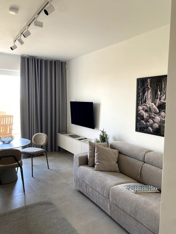 Fernseher