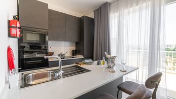 Fridge, microwave, oven, dishwasher