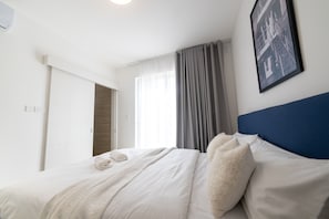 2 bedrooms, iron/ironing board, free WiFi