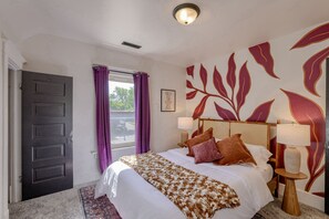 5 habitaciones, escritorio, tabla de planchar con plancha y wifi gratis 