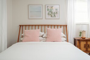 2 bedrooms, desk, iron/ironing board, travel cot