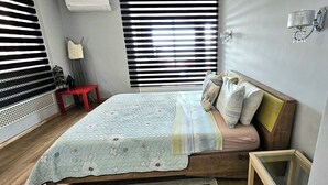 1 غرفة نوم وخزنة داخل الغرفة ومكواة/لوح كي وواي فاي مجانًا