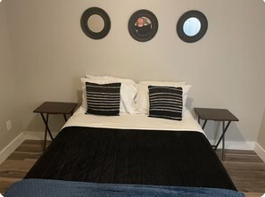 2 bedrooms, WiFi, bed sheets
