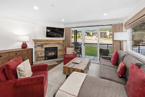 TV, fireplace, stereo