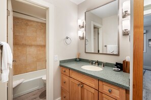 Hair dryer, towels - Crestwood 1205 Premier 1 Bedroom (Snowmass Village)