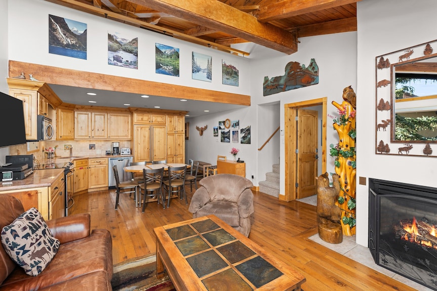 Crestwood 1212 Standard 2 Bedroom Plus Loft - Snowmass Village, CO