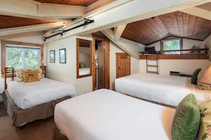 2 chambres, fer et planche à repasser, Wi-Fi gratuit, draps fournis