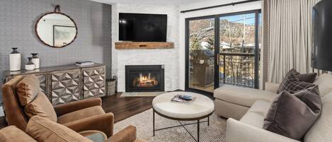 TV, fireplace, stereo