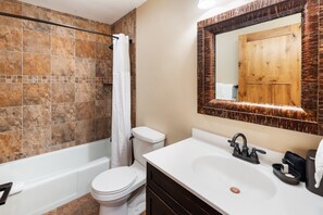 Hair dryer, towels - Crestwood 2104 Deluxe 1 Bedroom (Snowmass Village)