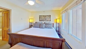 2 bedrooms, iron/ironing board, free WiFi, bed sheets