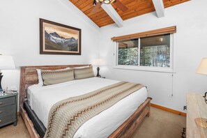 2 chambres, fer et planche à repasser, accès au Wi-Fi (inclus)