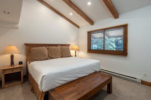 3 soverom, strykejern/-brett, wi-fi (inkludert) og sengetøy