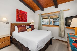 3 chambres, fer et planche à repasser, accès au Wi-Fi (inclus)