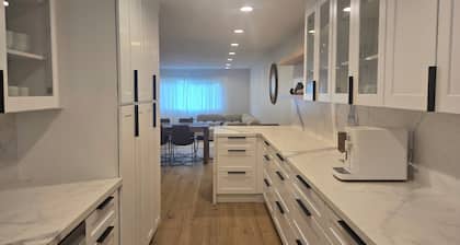 NEW - Majestic Gateway in Glendale - 2BD - best of LA