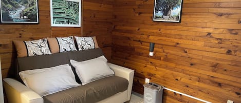 Comfort Studio, Garden View | Living area